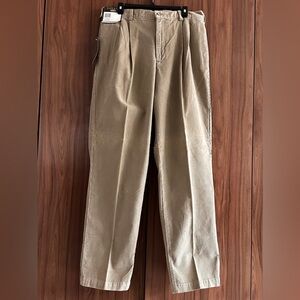 NWT. Savane Traditions Pleated Men’s Corduroy Pants Size 36X34